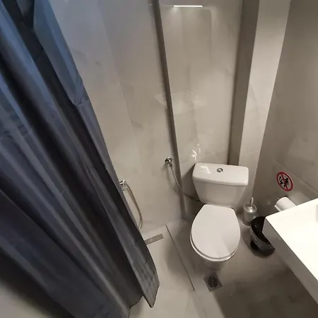 Daire Lia Adults Only -fully Renovated *