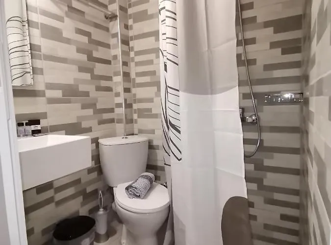 公寓 Lia Adults Only -fully Renovated *